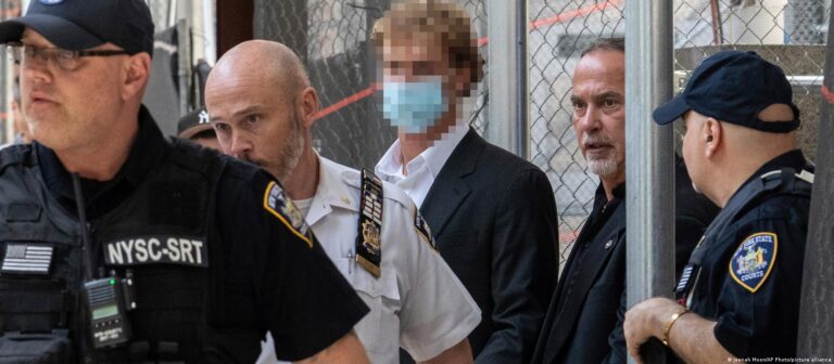 Ehemaliger US-Marine, dem tödlicher Würgegriff vorgeworfen wird, gegen Kaution freigelassen